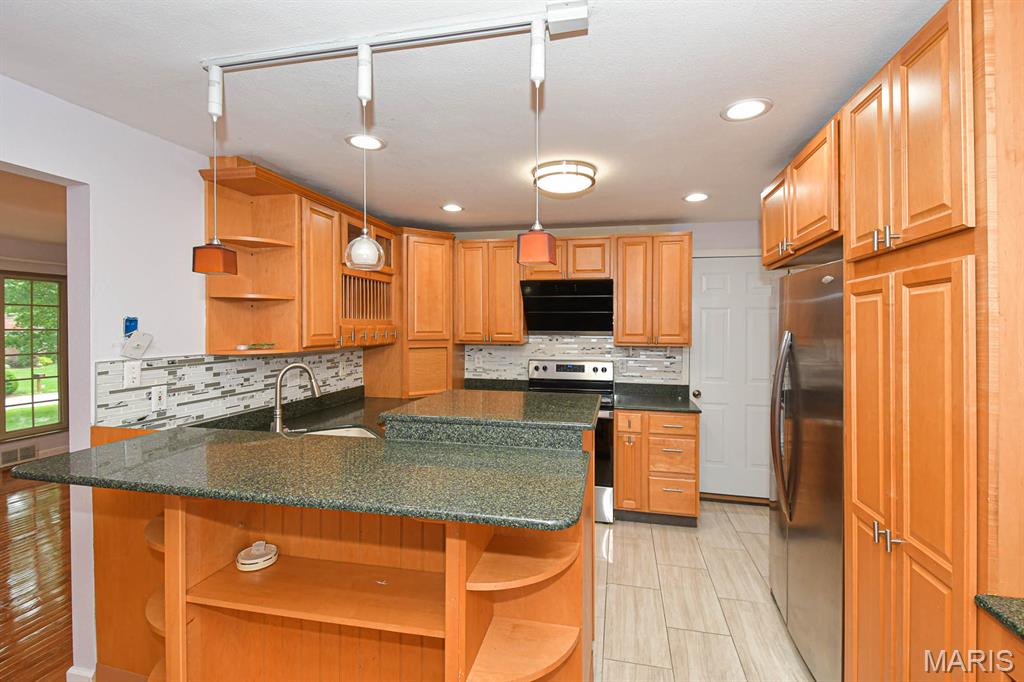 Wir-Don Meadows - Residential Lease