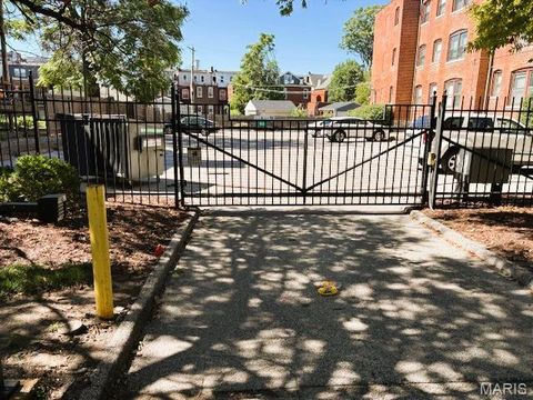 Tiny photo for 4228 McPherson Avenue #312, St Louis, MO 63108 (MLS # 26000039)