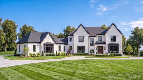 Photo of 1 TBB Roclare II @ Ballas Ridge, Des Peres, MO 63131 (MLS # 26025321)