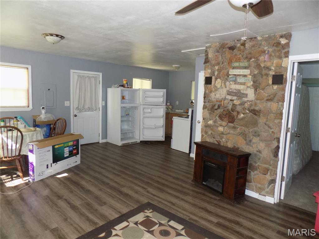 Lake Killarney - Residential