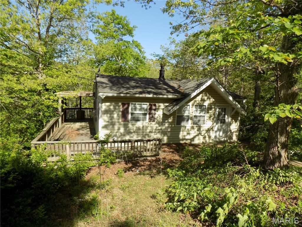 Photo of 407 Killarney Drive, Ironton, MO 63650 (MLS # 26024503)