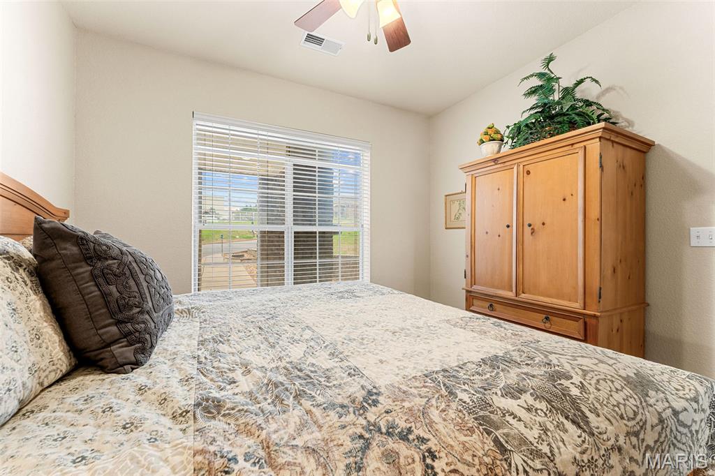 Emerald Pointe - Residential