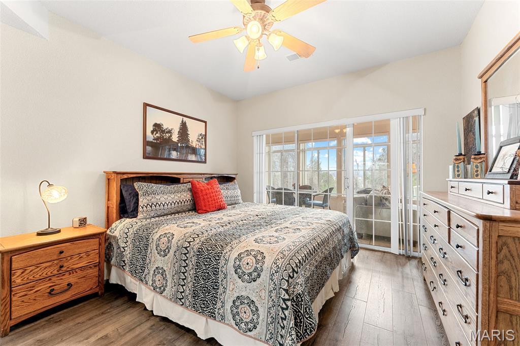 Emerald Pointe - Residential