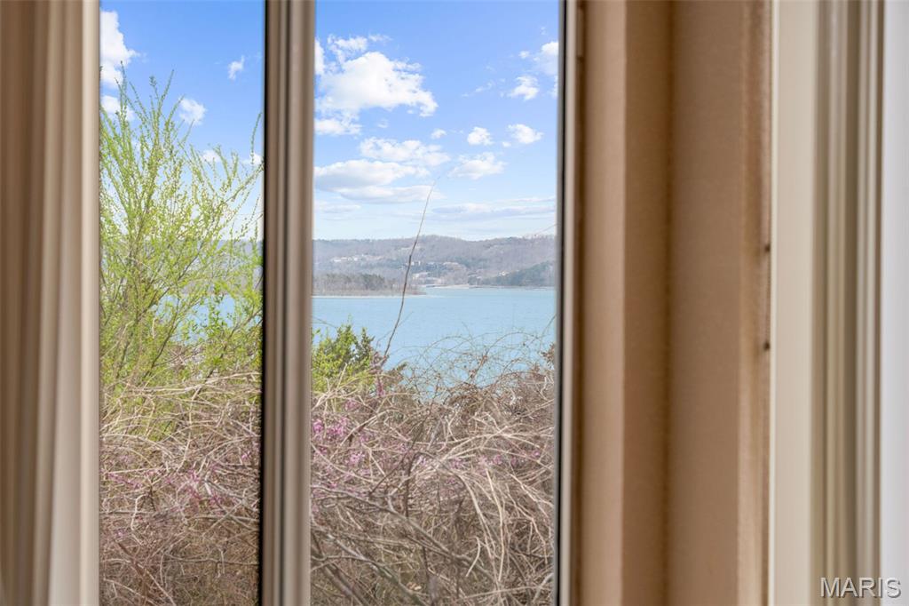 Emerald Pointe - Residential