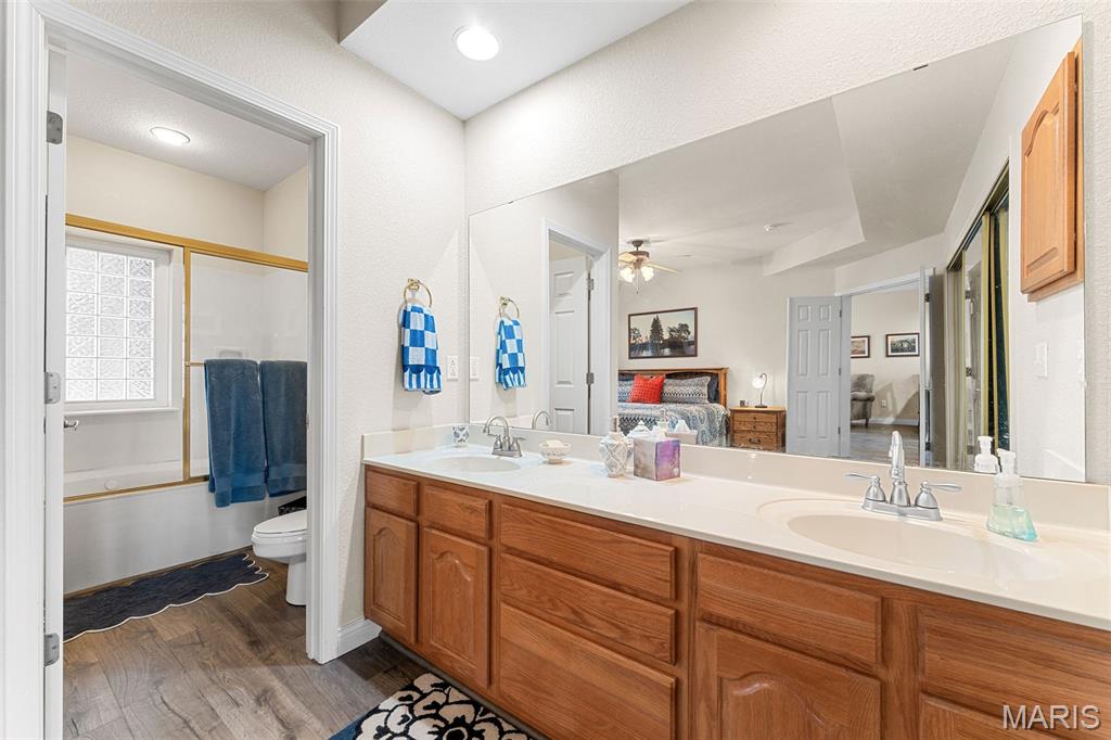 Emerald Pointe - Residential