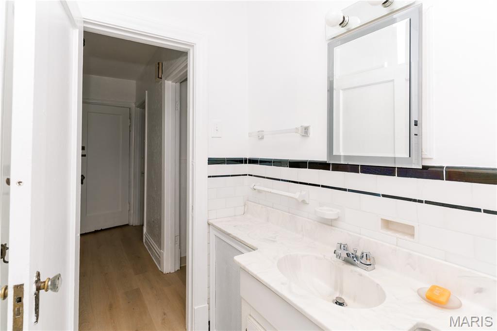 University Park 2 - Residential Income