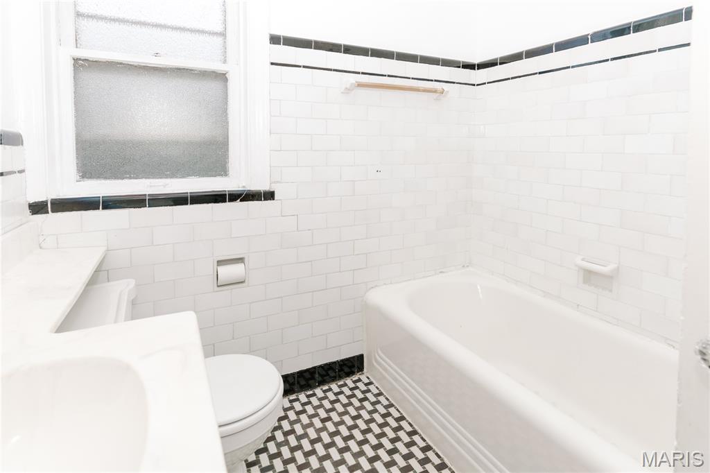 University Park 2 - Residential Income