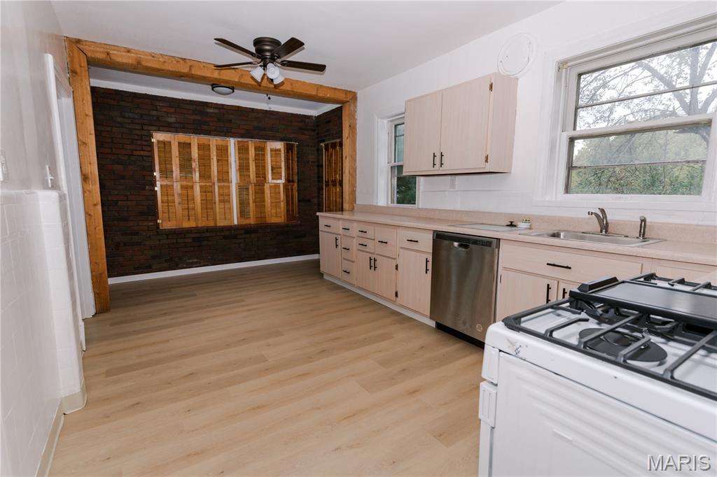 University Park 2 - Residential Income