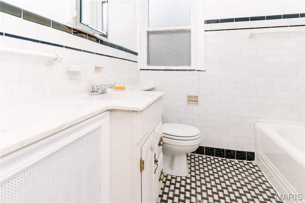 University Park 2 - Residential Income