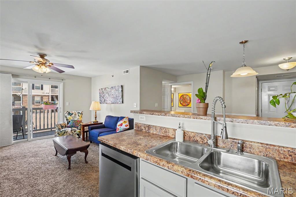 Bella Vista Condo #11 - Residential