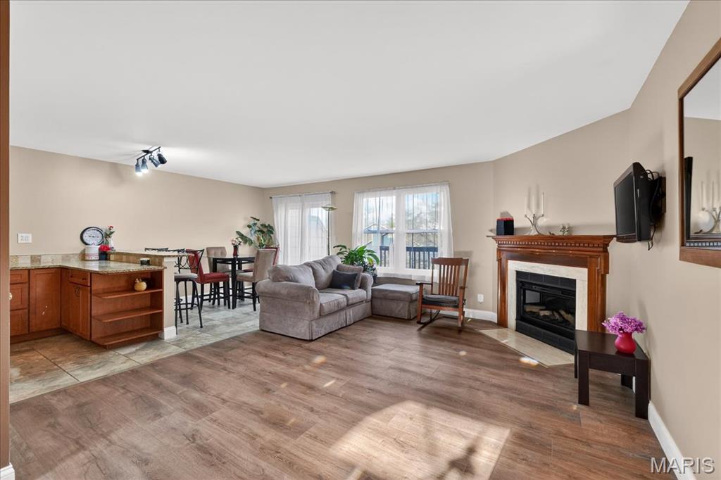 Autumn Lakes Eight Condo Thir - Residential