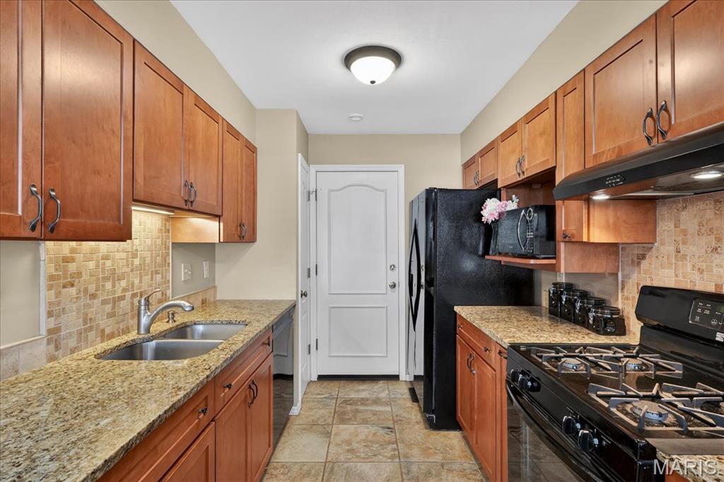 Autumn Lakes Eight Condo Thir - Residential