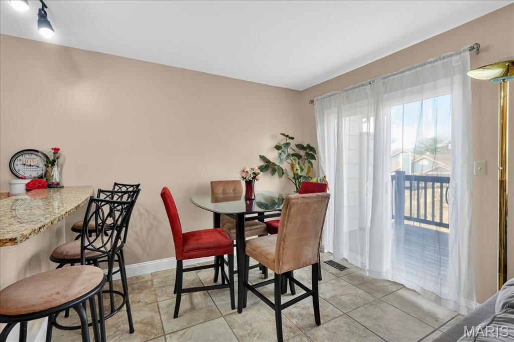 Autumn Lakes Eight Condo Thir - Residential