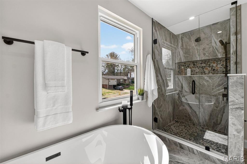 Royal Acres Place 4 - Residential