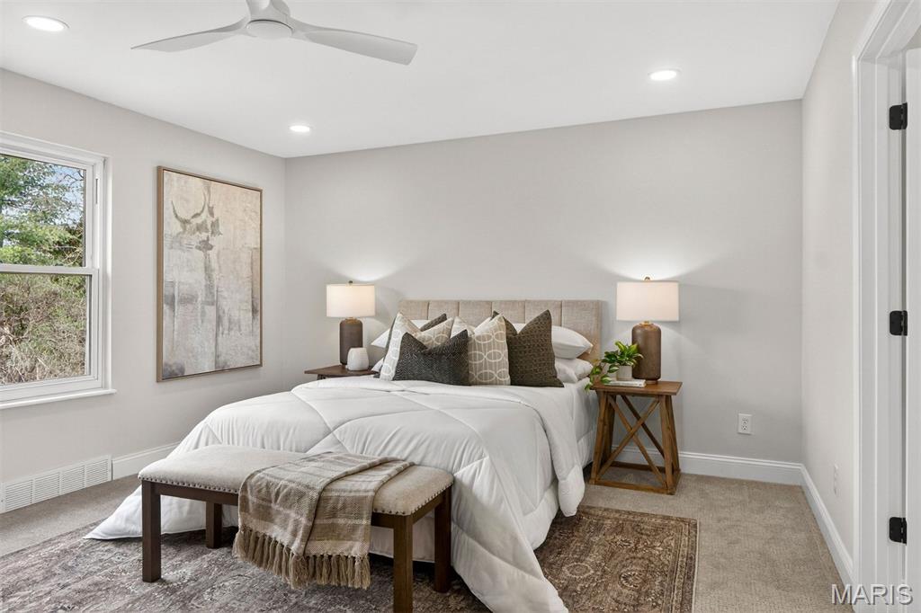 Royal Acres Place 4 - Residential