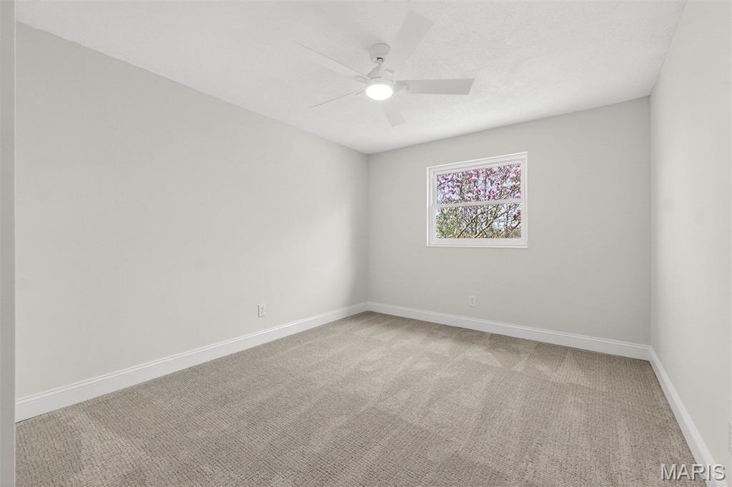 Royal Acres Place 4 - Residential