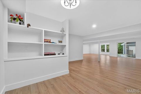 Tiny photo for 814 Holland Avenue, Webster Groves, MO 63119 (MLS # 25067697)