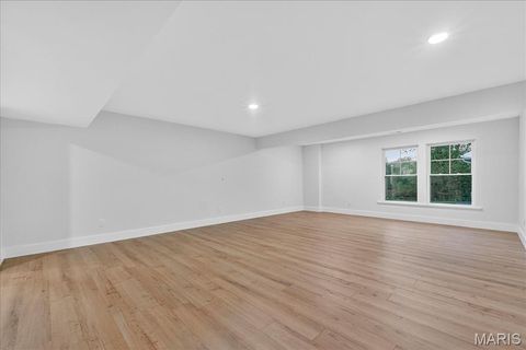 Tiny photo for 814 Holland Avenue, Webster Groves, MO 63119 (MLS # 25067697)