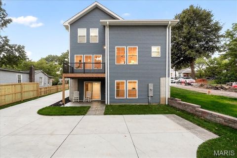 Tiny photo for 814 Holland Avenue, Webster Groves, MO 63119 (MLS # 25067697)