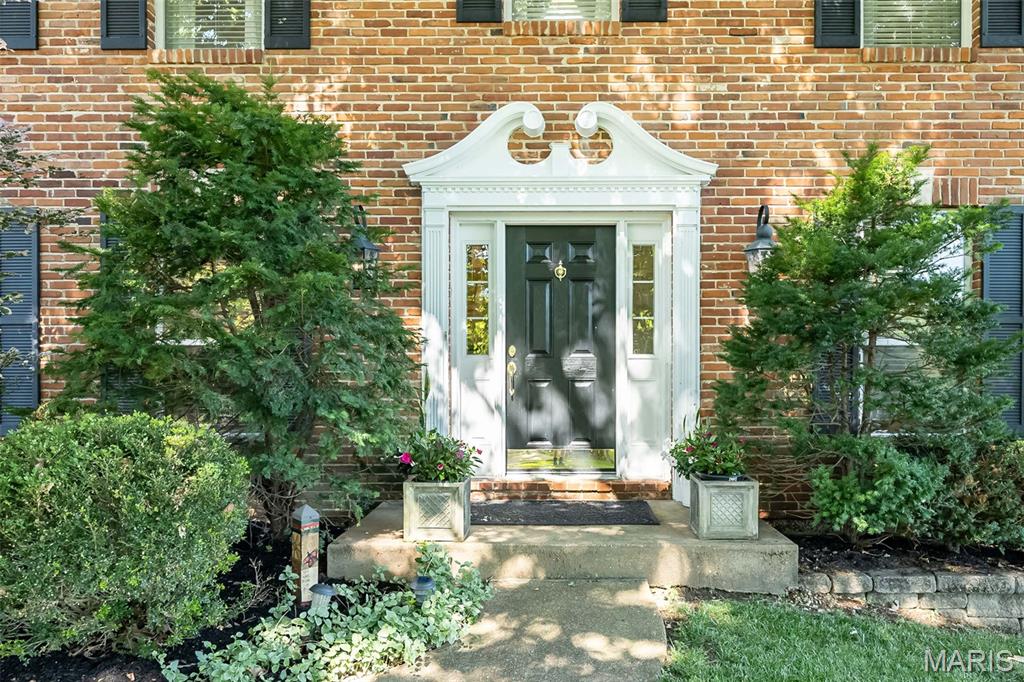173 Hickory Tree Court