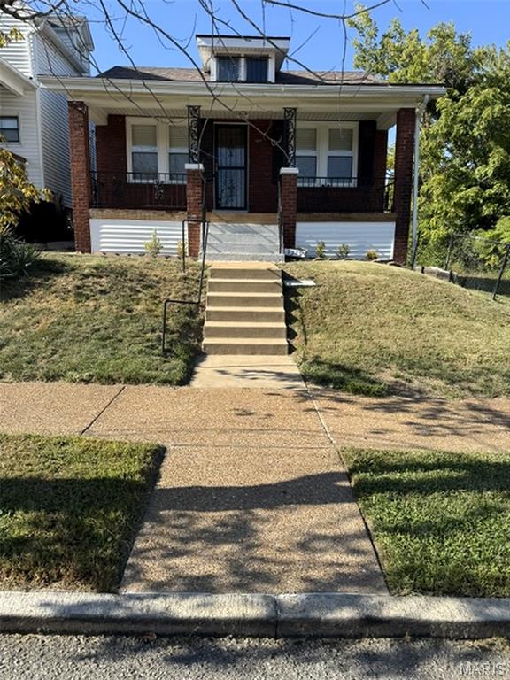 Photo of 5379 Arlington Avenue, St Louis, MO 63120 (MLS # 26067097)