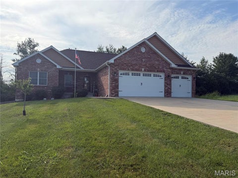 Photo of 13 Ridgepoint Meadows Court, Union, MO 63084 (MLS # 26058692)
