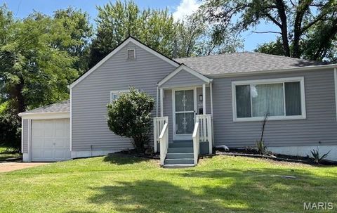 7410 Greenport Drive Country Club Hills MO 63136