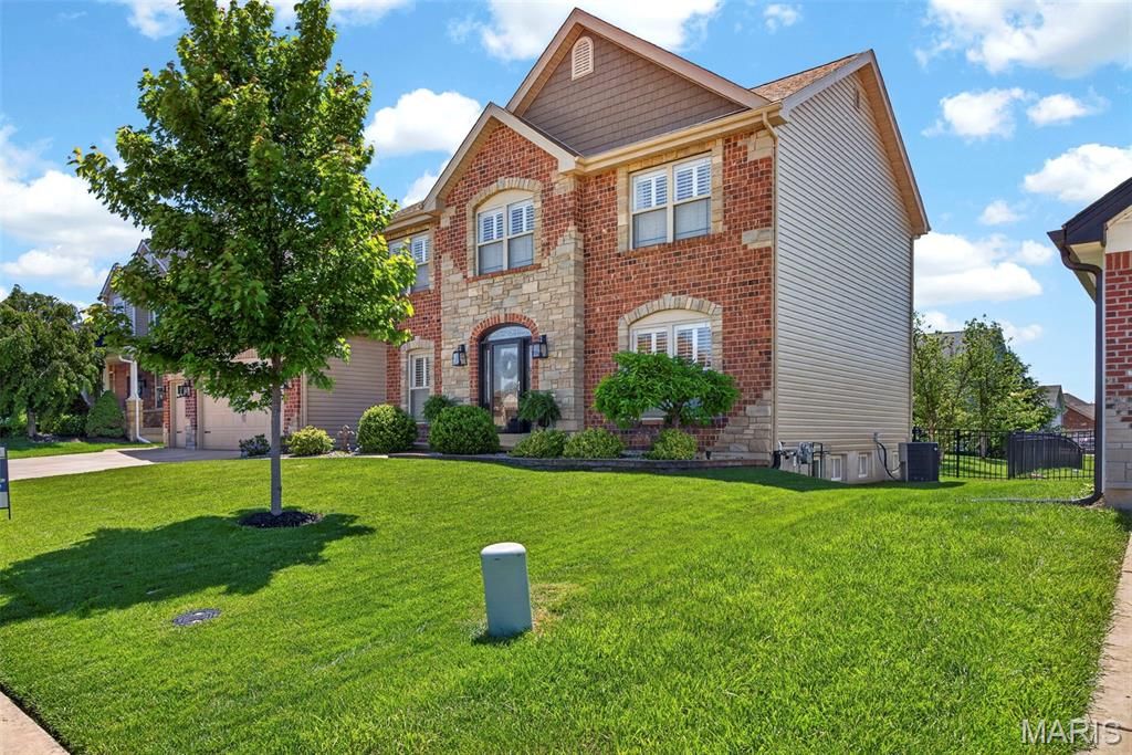 Photo of 124 Central Park Avenue, Wentzville, MO 63385 (MLS # 26029064)
