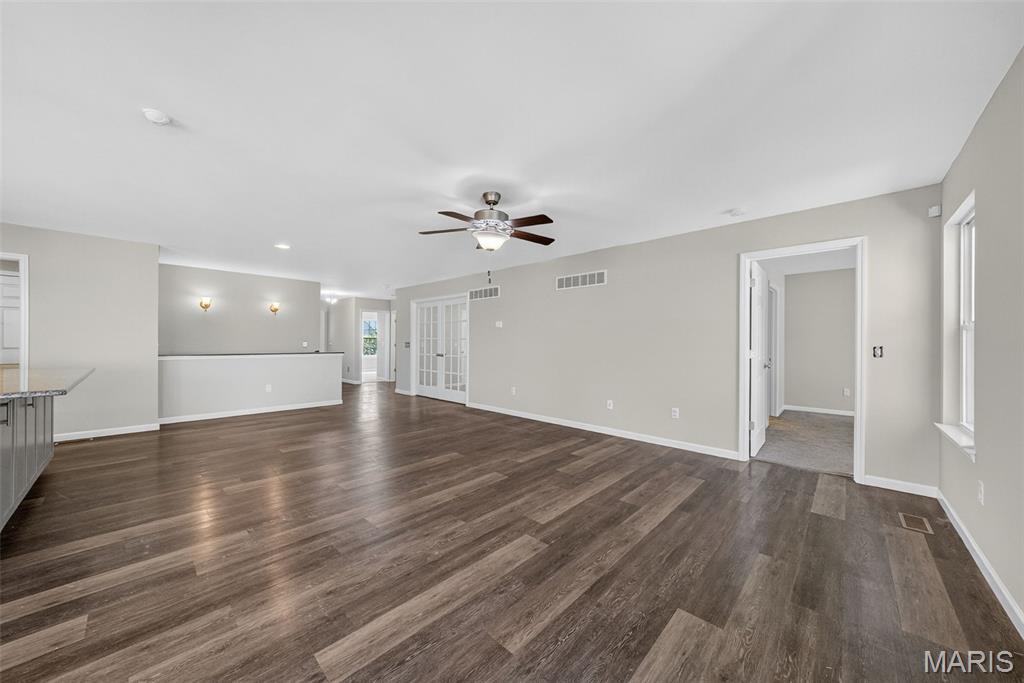 St Louis, Missouri 63123, United States, 3 Bedrooms Bedrooms, ,2 BathroomsBathrooms,Residential,Pending,185842