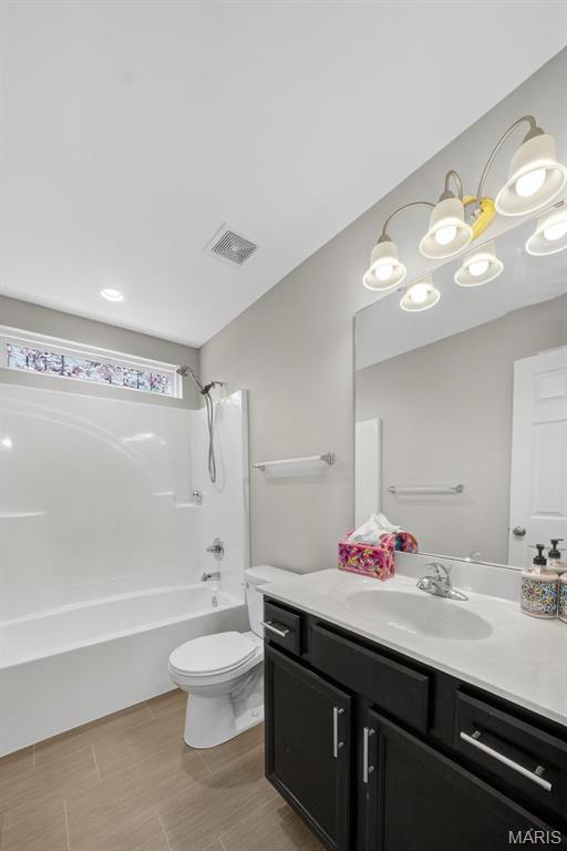 St Louis, Missouri 63123, United States, 3 Bedrooms Bedrooms, ,2 BathroomsBathrooms,Residential,Pending,185842