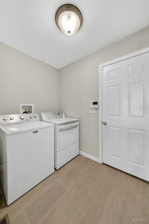 St Louis, Missouri 63123, United States, 3 Bedrooms Bedrooms, ,2 BathroomsBathrooms,Residential,Pending,185842