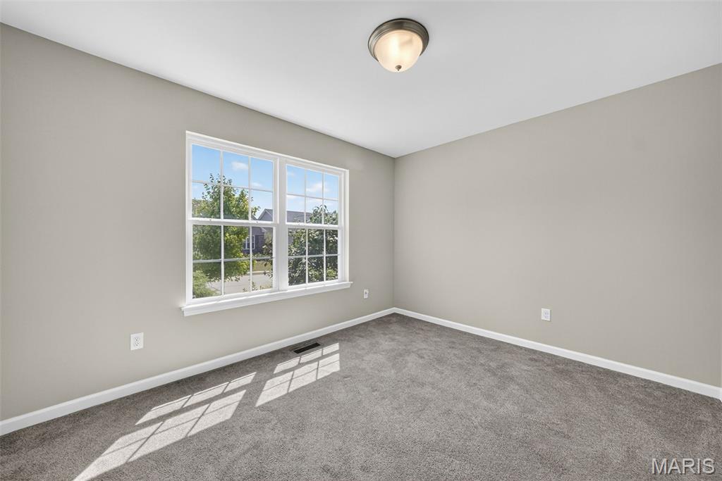 St Louis, Missouri 63123, United States, 3 Bedrooms Bedrooms, ,2 BathroomsBathrooms,Residential,Pending,185842