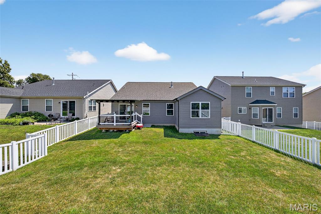 St Louis, Missouri 63123, United States, 3 Bedrooms Bedrooms, ,2 BathroomsBathrooms,Residential,Pending,185842