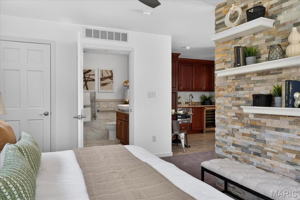 Gray Oaks - Residential