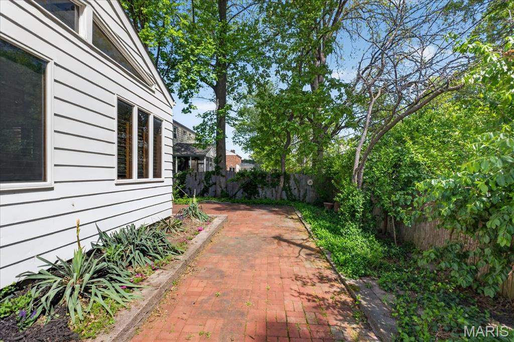 Gray Oaks - Residential