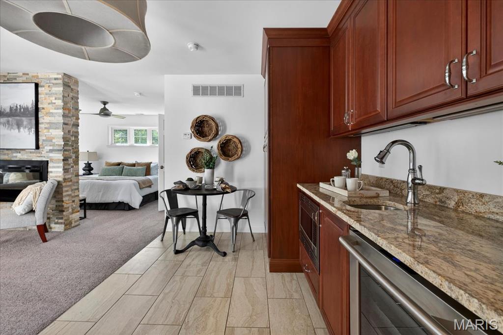 Gray Oaks - Residential