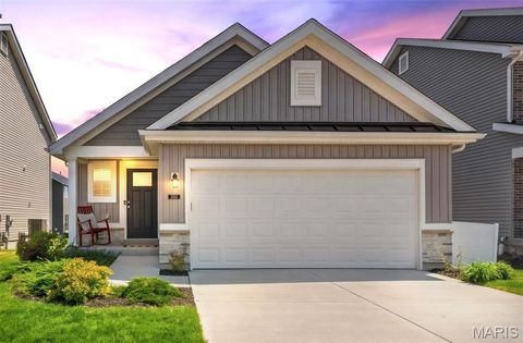 Photo of 235 Crestfield Court, St Charles, MO 63301 (MLS # 26023373)