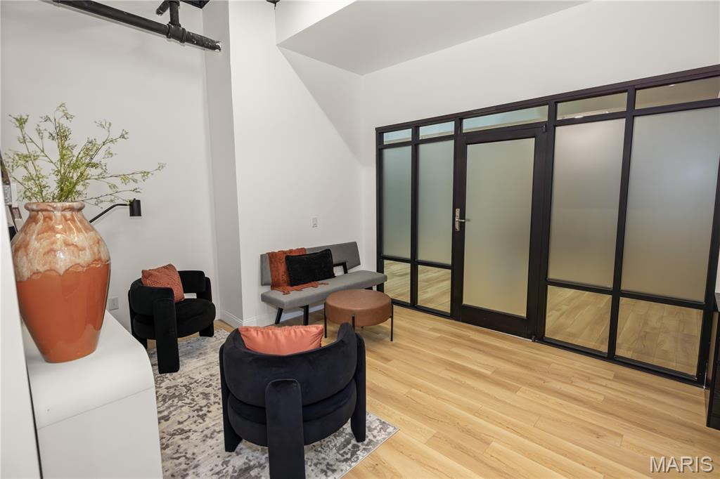 Munsons Sub - Commercial Lease