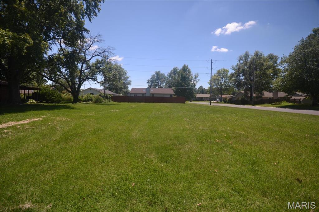 Photo 1 of 4 — 22 Elizabeth Drive, Belleville, IL 62226