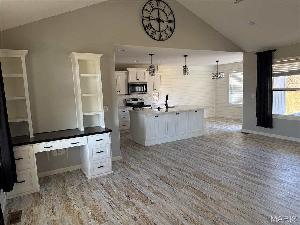 5400 Private Road 1351