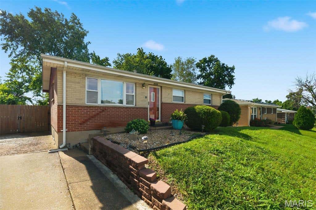 Photo of 6908 Howdershell Road, Hazelwood, MO 63042 (MLS # 26038572)