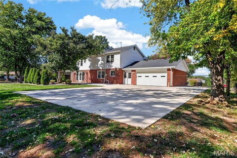 Tiny photo for 12120 Hibler Drive, Creve Coeur, MO 63141 (MLS # 26063868)