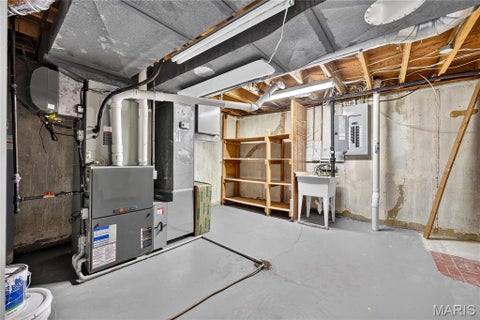 Tiny photo for 12120 Hibler Drive, Creve Coeur, MO 63141 (MLS # 26063868)