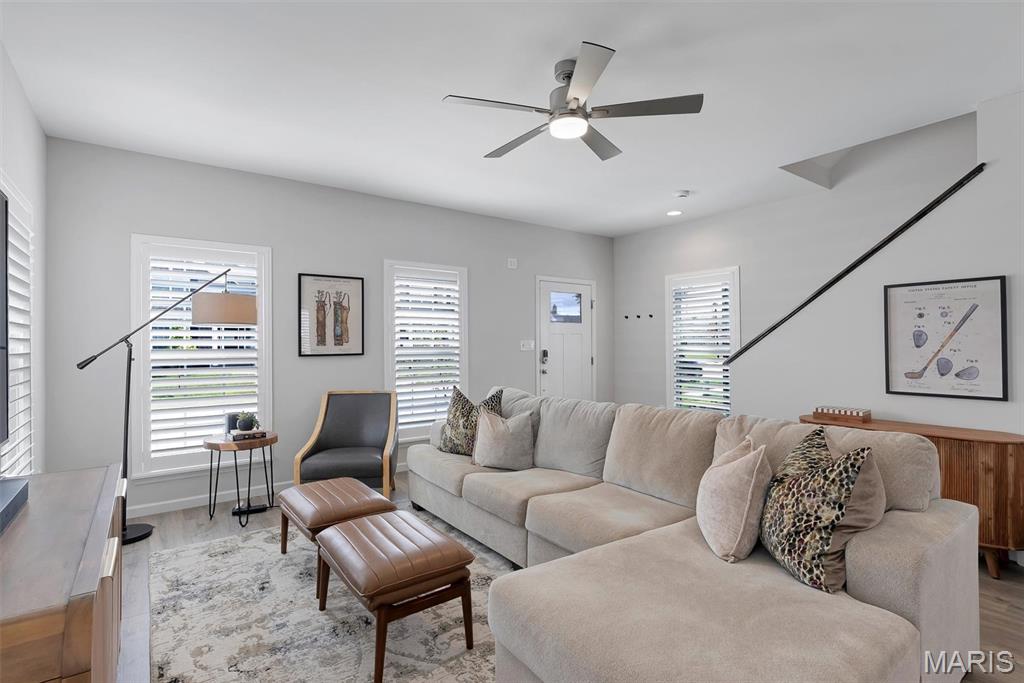 9409 Vandervoort Court