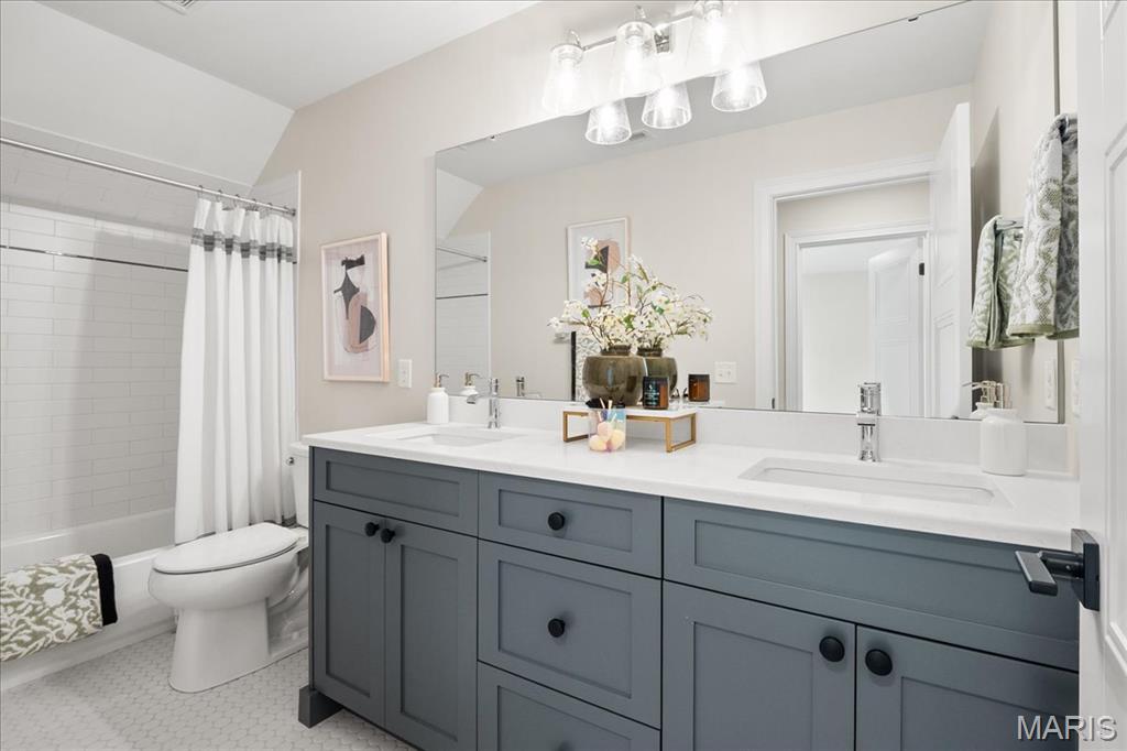 West Line of Geyer Road - Residential