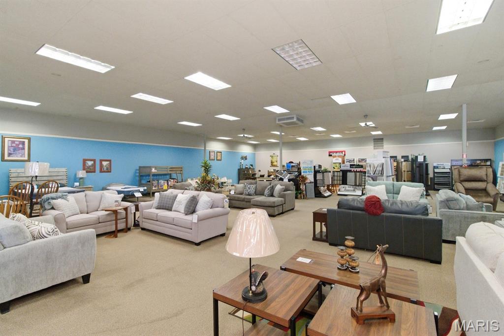 n/a - Commercial Sale