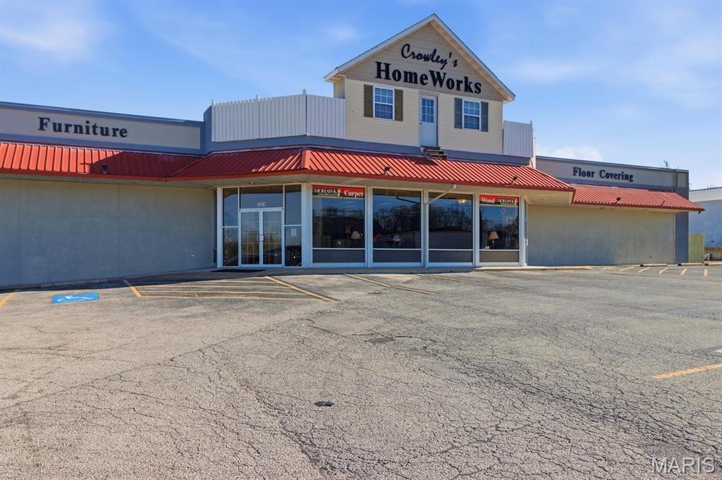 n/a - Commercial Sale