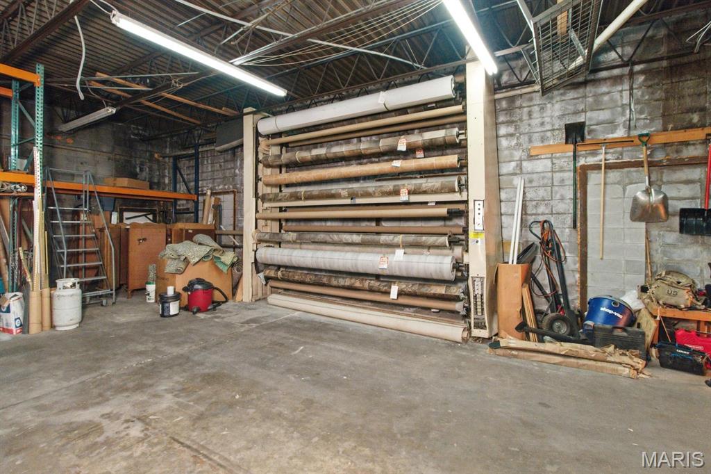 n/a - Commercial Sale