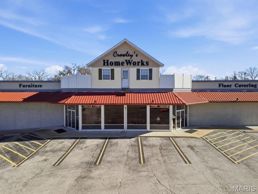 n/a - Commercial Sale