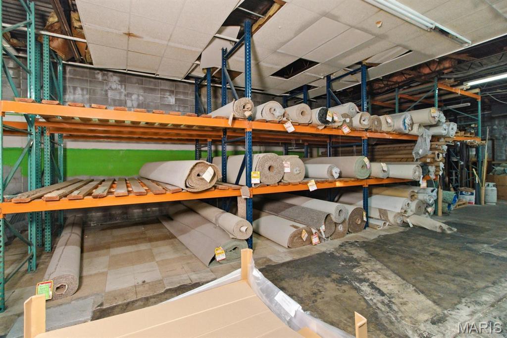 n/a - Commercial Sale